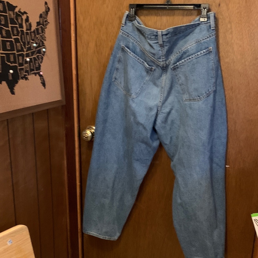 Old Navy Blue Denim Jeans high rise barrel leg size 14 - Picture 6 of 6